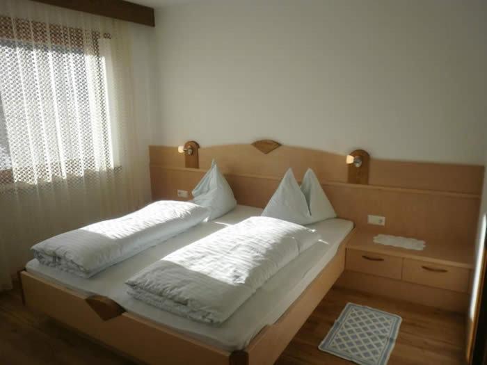 Pension Tannenhof Latsch Buitenkant foto